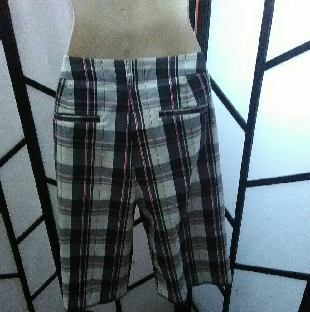 AK Anne Klein Sport Bermuda Plaid Shorts Size 10